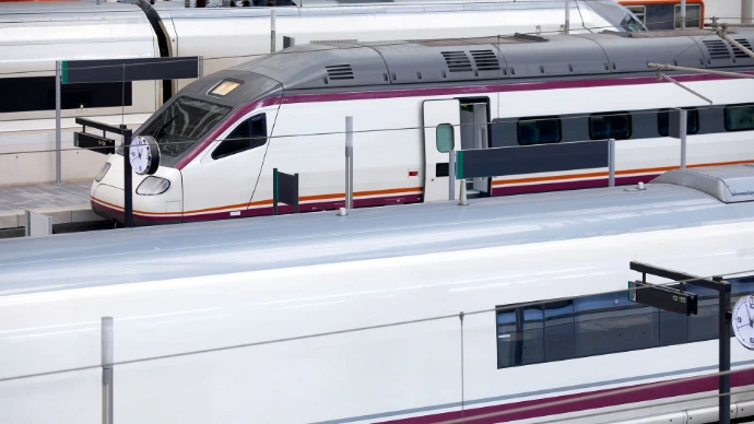 Adhesive sealant for the railway industry 